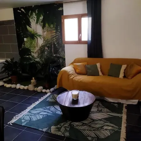 Apartment Romantique A Avec Jacuzzi 35m²