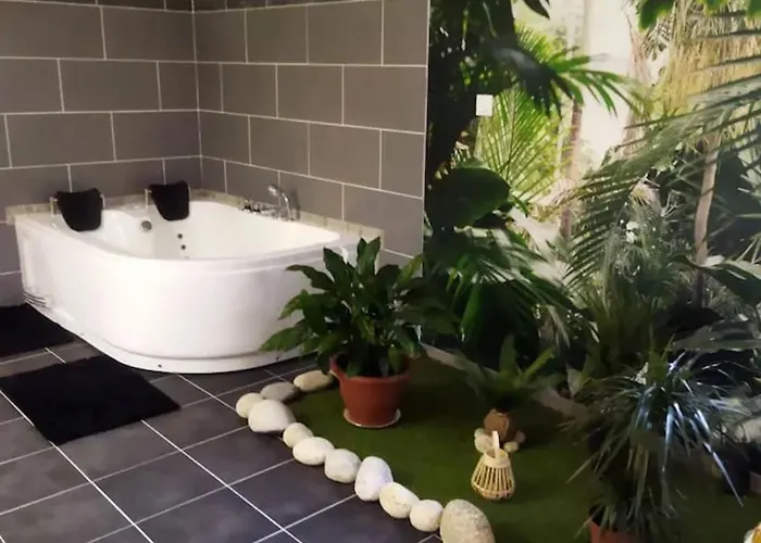 Romantique A Avec Jacuzzi - 35m² Daire Baixas