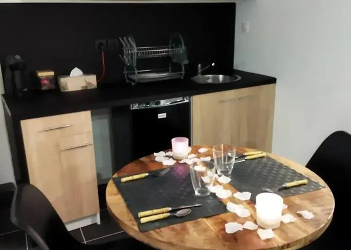 Romantique A Avec Jacuzzi - 35m² Baixas